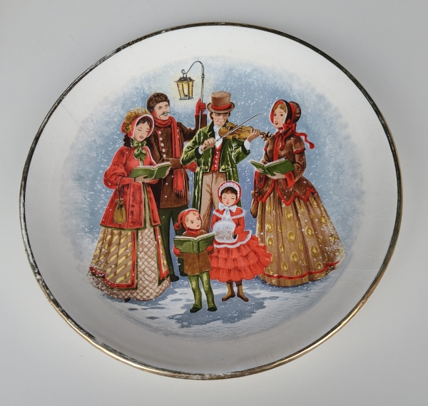 Vintage Royal Vale Bone China Christmas Caroling Plate