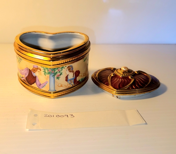 House of Faberge (Fabergé) Music Box - Romeo and Juliet